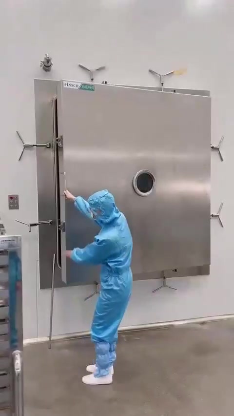 GMP Lyophilizer Suite Access